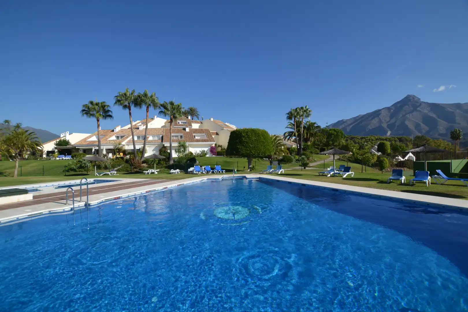 Casa a schiera con terrazza in vendita a Nueva Andalucía, imagen 28