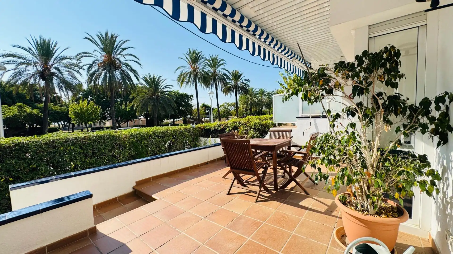 Terrasse von Erdgeschoss zur Miete in Vilanova i la Geltrú mit Klimaanlage, Heizung und Terrasse