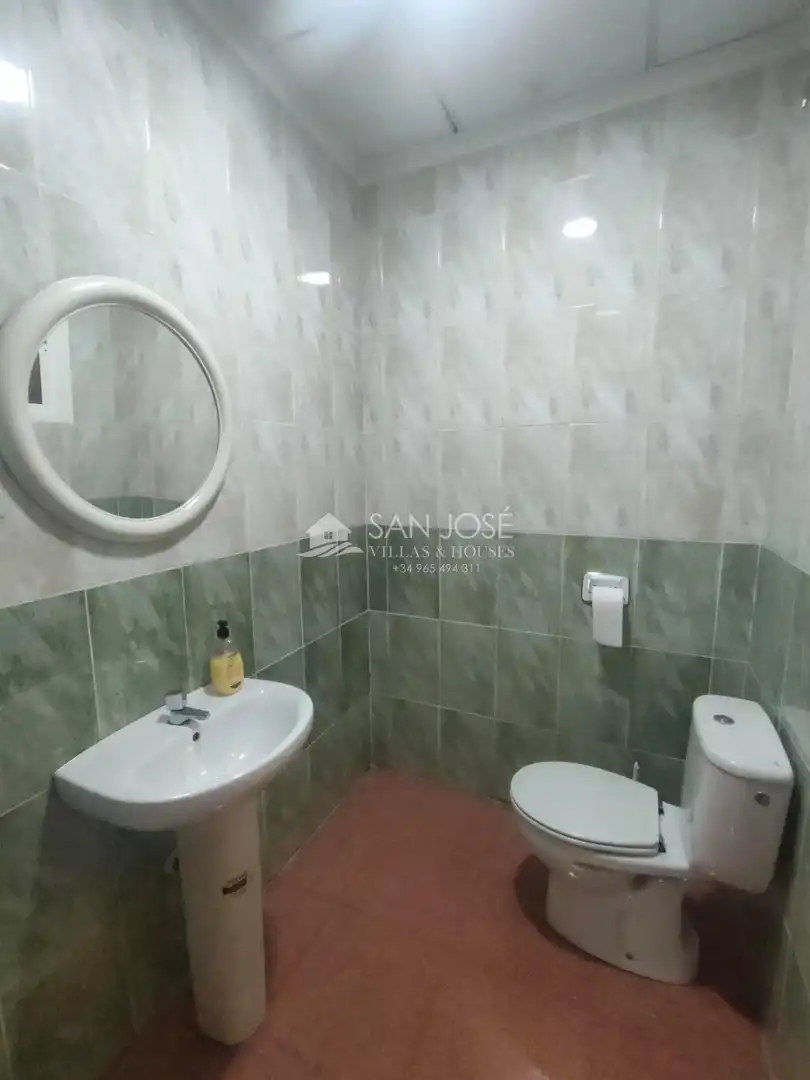 Baño de Local en venta en Aspe con Aire acondicionado