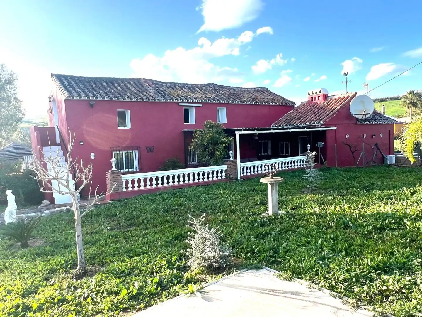 Casa rústica con piscina en venta en Coín