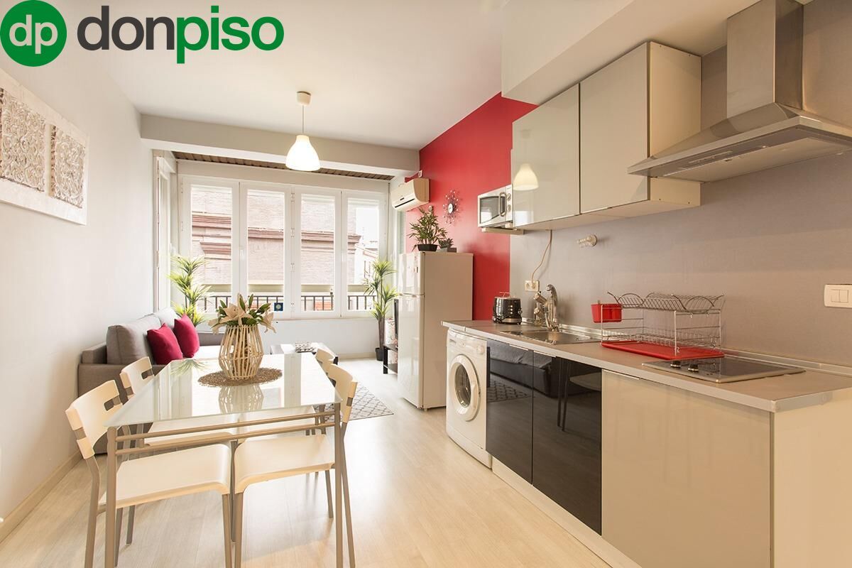 Kitchen of Flat for sale in  Granada Capital  with Air Conditioner and Balcony
