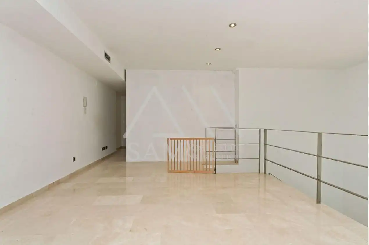 Maisonette zum Verkauf in Barcelona