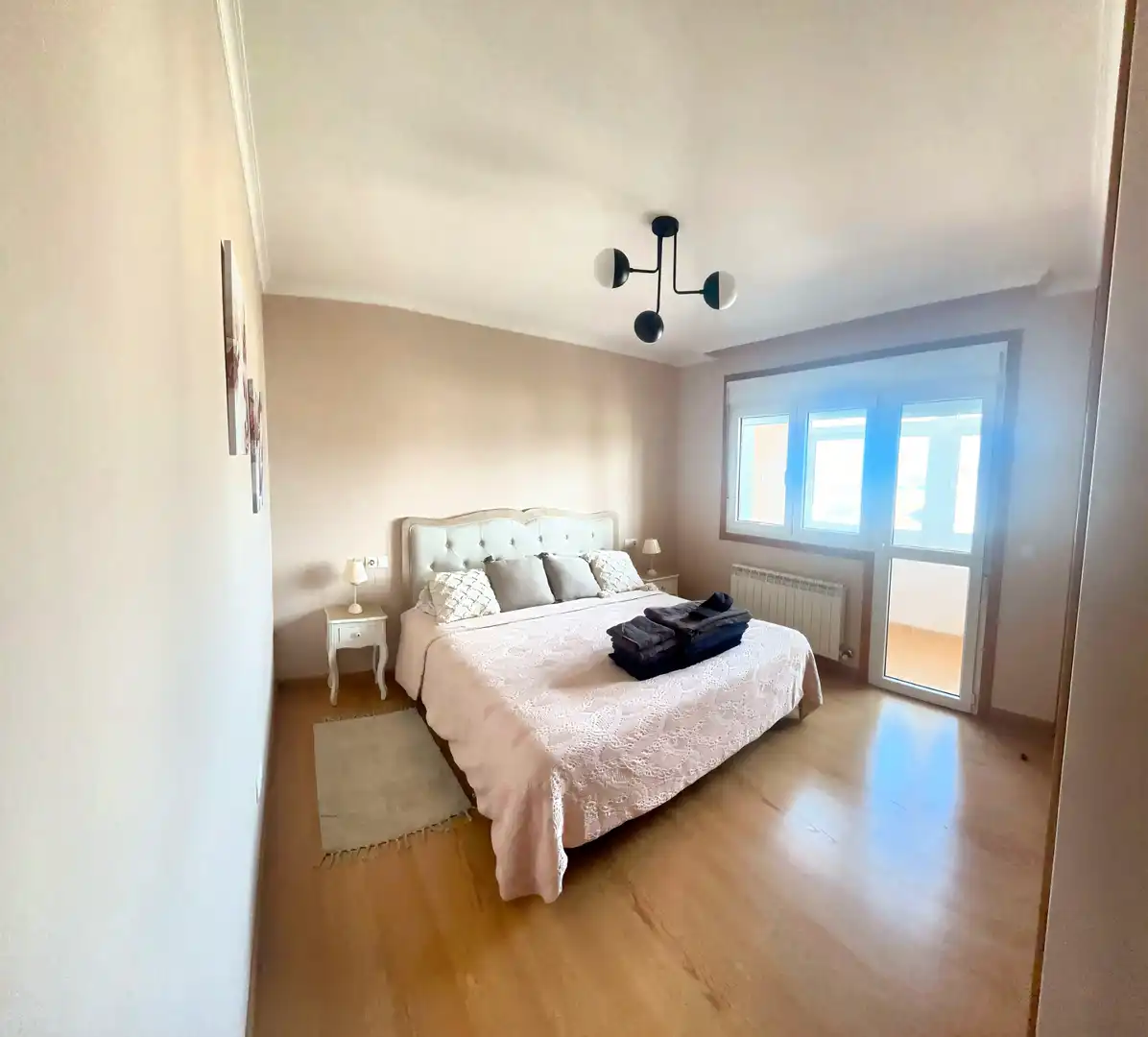 Habitación de Piso de alquiler en Foz con Calefacción, Parquet y Amueblado