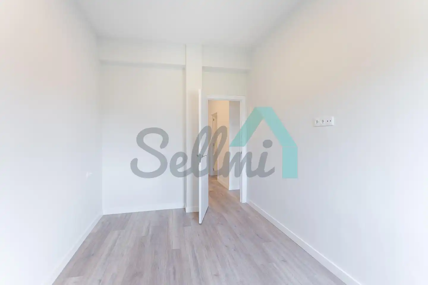 Habitación de Piso en venta en Gijón  con Calefacción