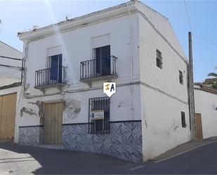 Exterior view of Single-family semi-detached for sale in Fuente-Tójar