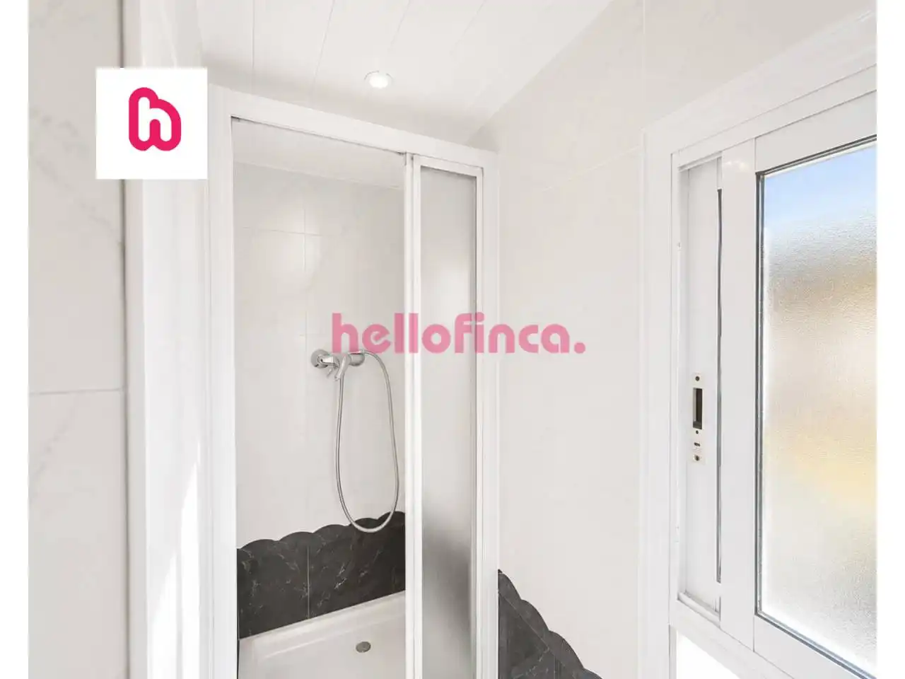 Baño de Piso en venta en Terrassa con Trastero y Alarma