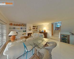 Living room of Single-family semi-detached for sale in Palamós  with Private garden and Terrace