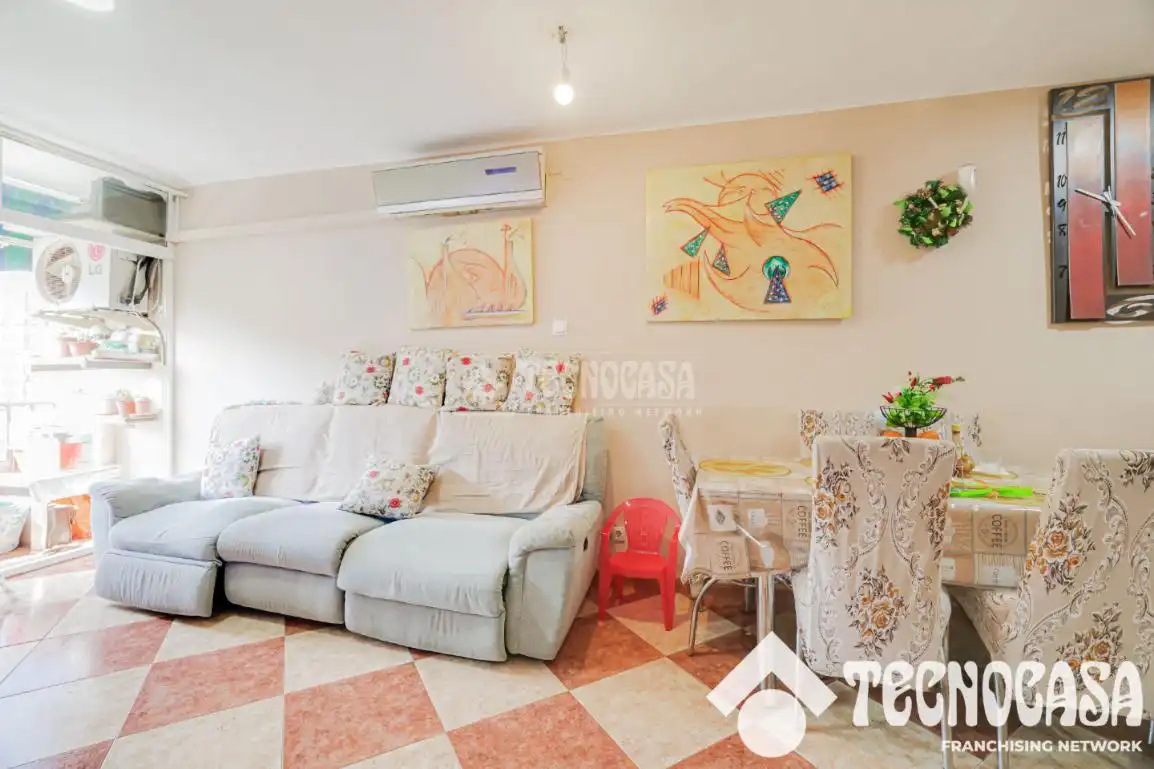 Wohnzimmer von Wohnung zum Verkauf in Badalona mit Klimaanlage und Balkon