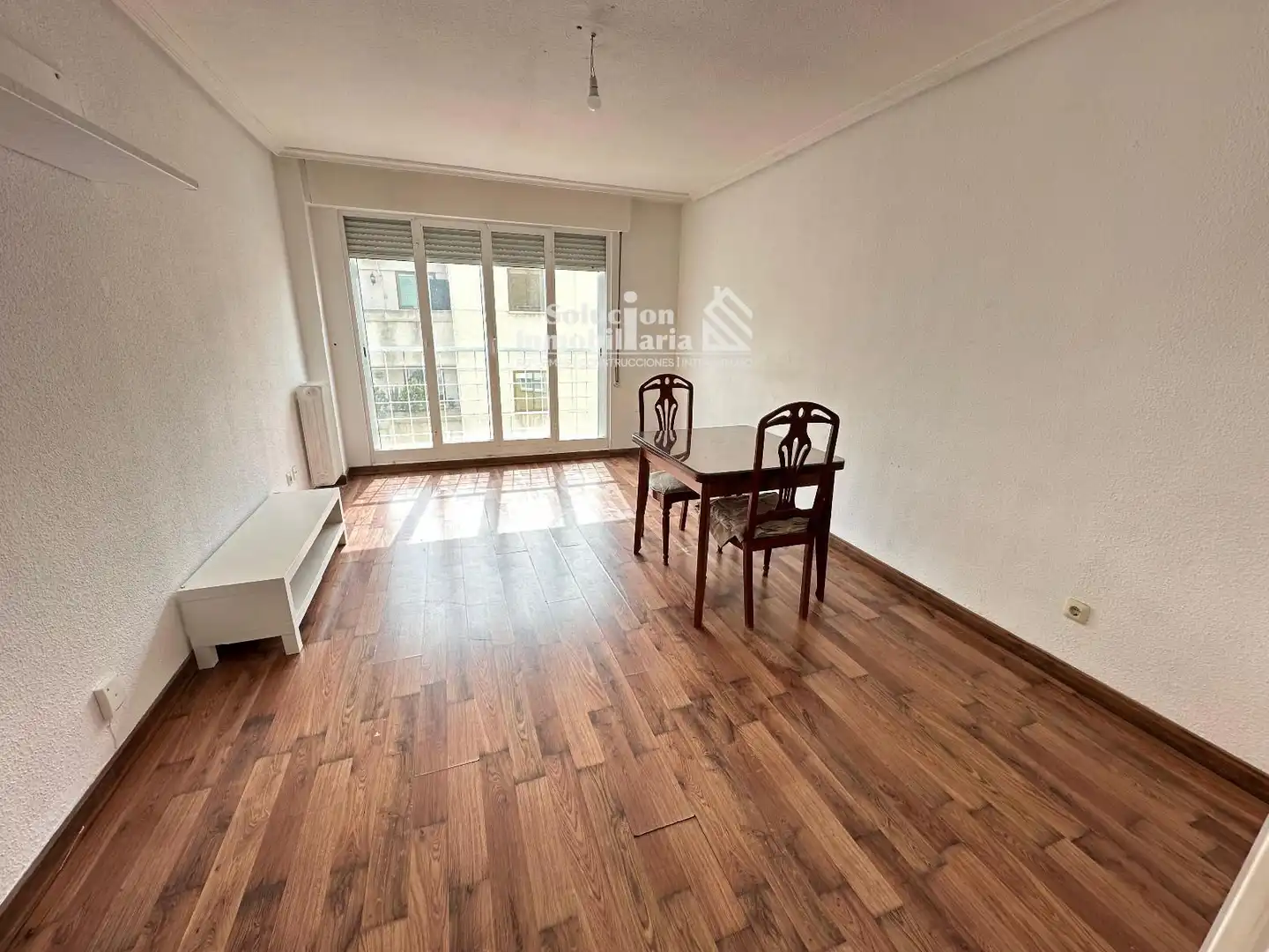 Sala de estar de Piso en venta en Santa Marta de Tormes con Calefacción y Terraza