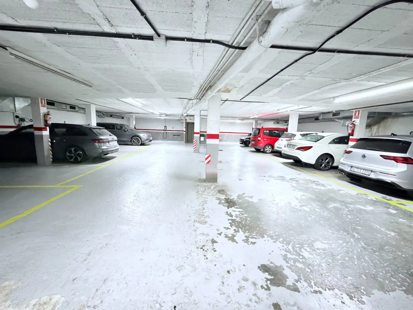 Parking de Ático en venta en Barcelona con Aire acondicionado, Calefacción y Parquet