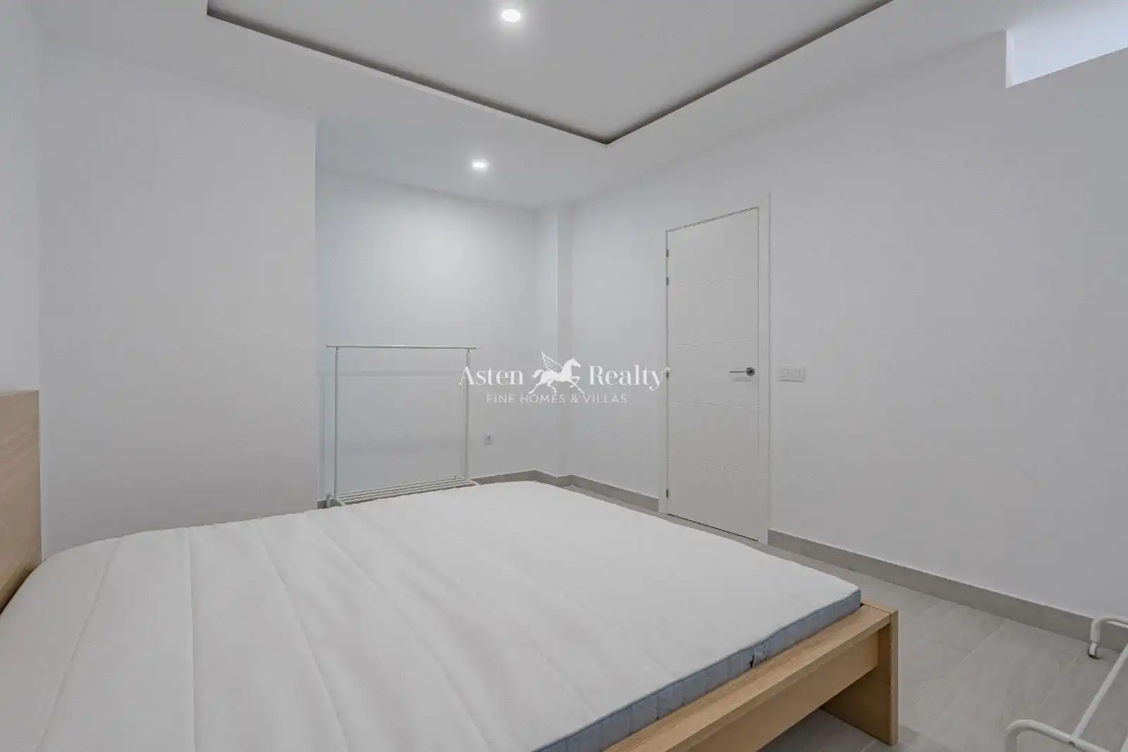 Habitación de Piso en venta en Arona con Aire acondicionado, Parquet y Terraza