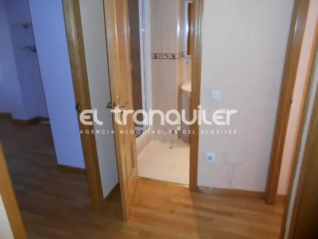 Wohnung zum Verkauf in Madrid mit Klimaanlage, Abstellraum und Möbliert