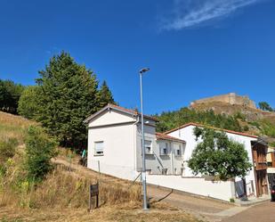 Vista exterior de Residencial en venda en Aguilar de Campoo