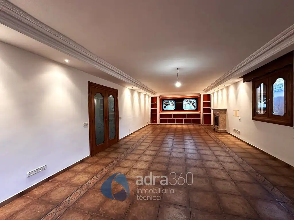 Houses for sale in Lardero  with Air Conditioner, Heating and Private garden