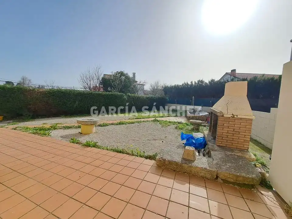 Garden of Houses for sale in Boiro  with Private garden, Terrace and Furnished