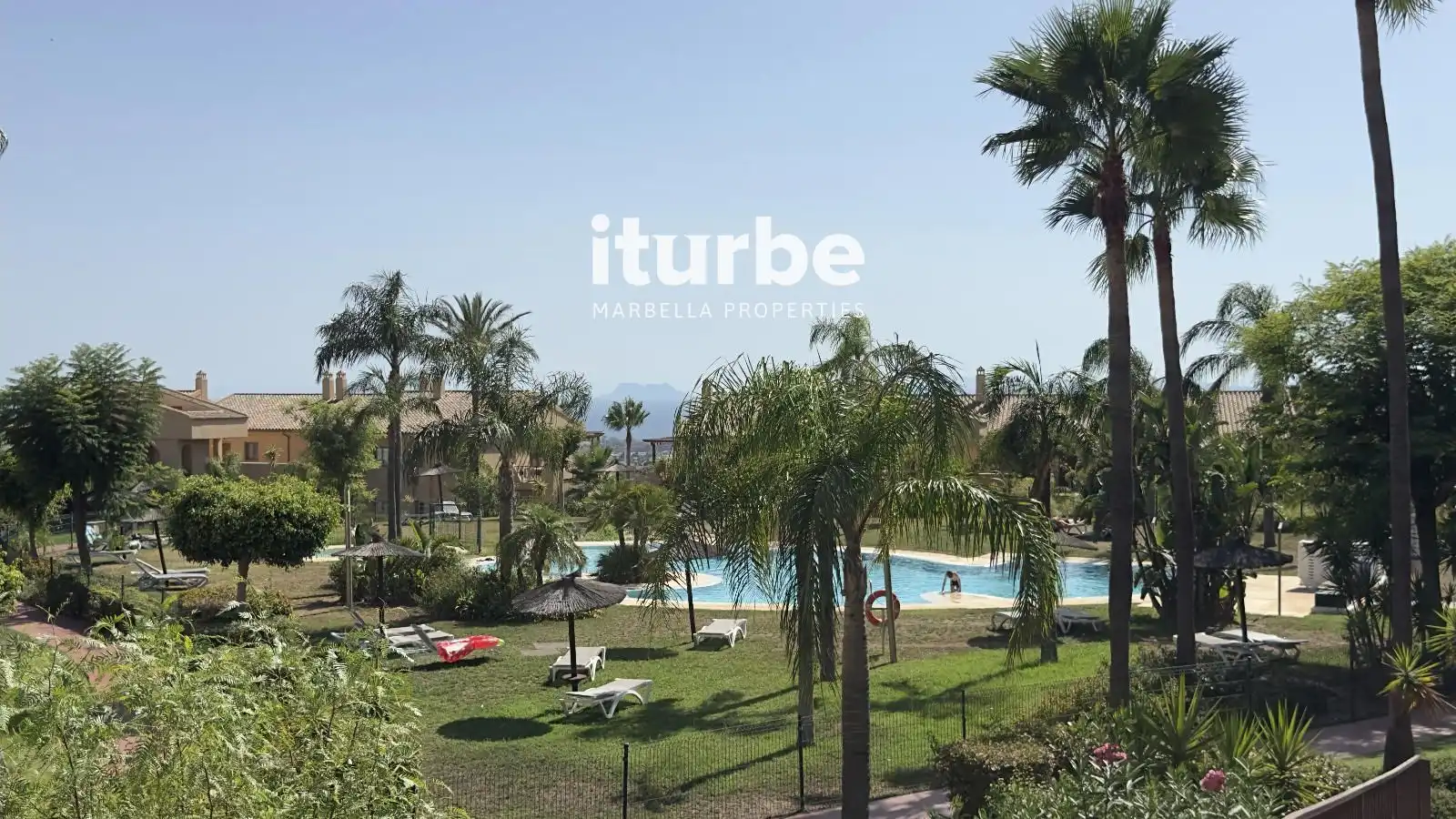 Garden of Flat for rent in Benahavís  with Air Conditioner, Terrace and Swimming Pool