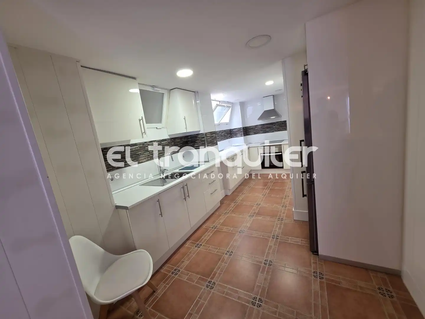 Cocina de Piso de alquiler en Madrid con Terraza, Amueblado y Lavadora