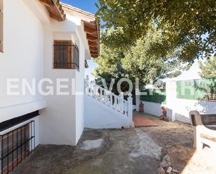 Vista exterior de Casa o xalet en venda en Olocau amb Terrassa i Piscina