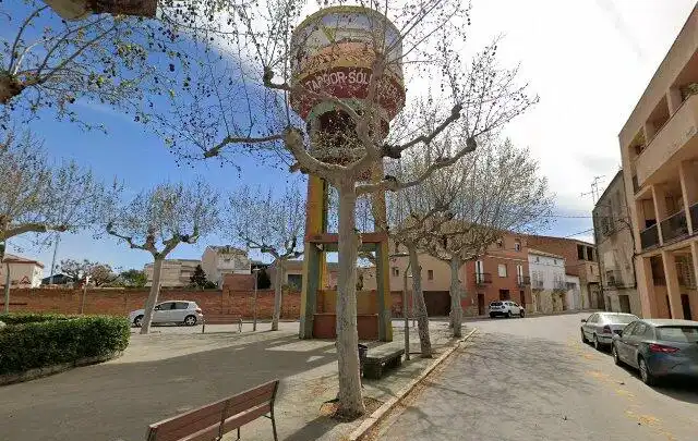 Vista exterior de Casa adosada en venda en Bell-lloc d'Urgell