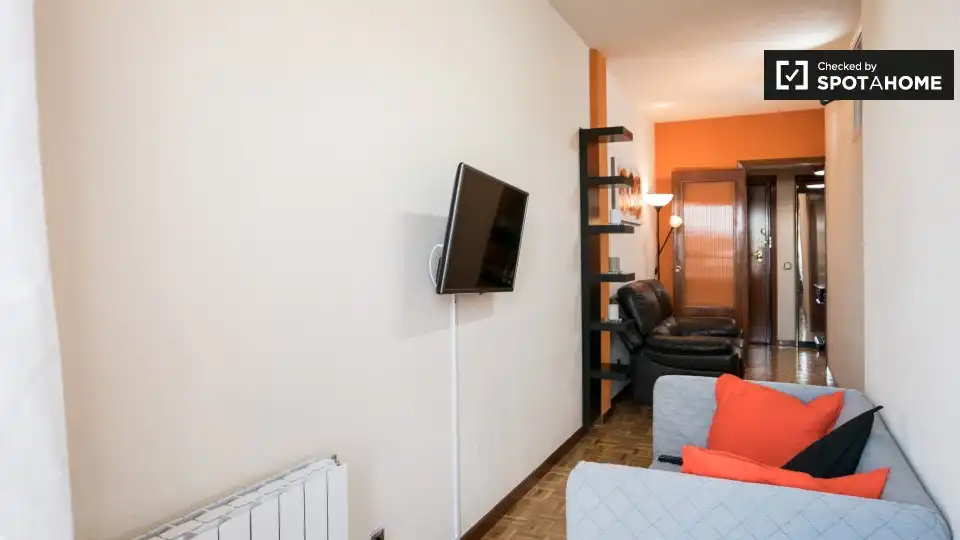 Sala de estar de Piso de alquiler en Alcalá de Henares con Aire acondicionado, Calefacción y Amueblado
