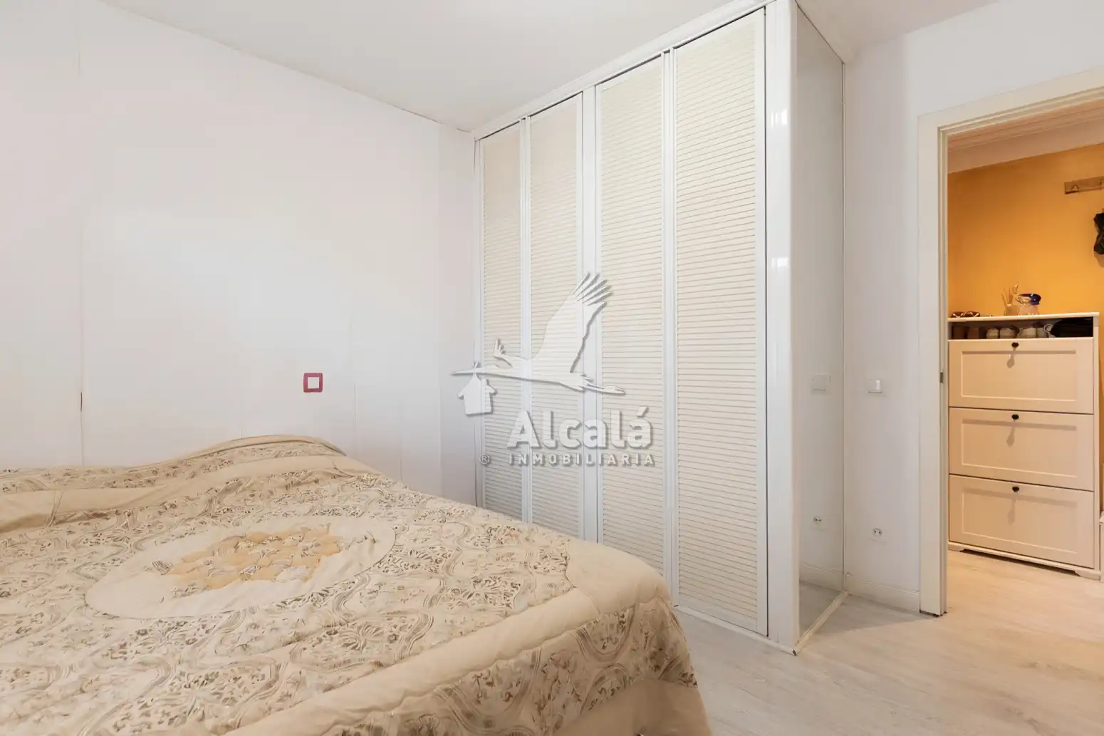 Habitación de Piso en venta en Madrid con Calefacción y Terraza