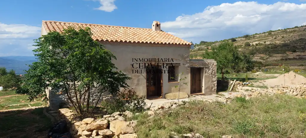 Vista exterior de Finca rústica en venta en Albocàsser