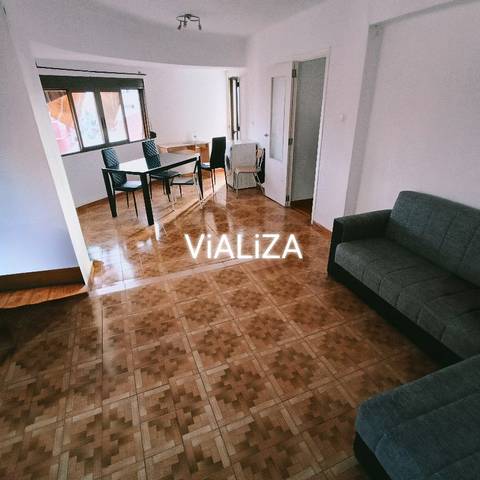 Piso en Alquiler en Carrer Josep Maria Llopico en Sants Patrons