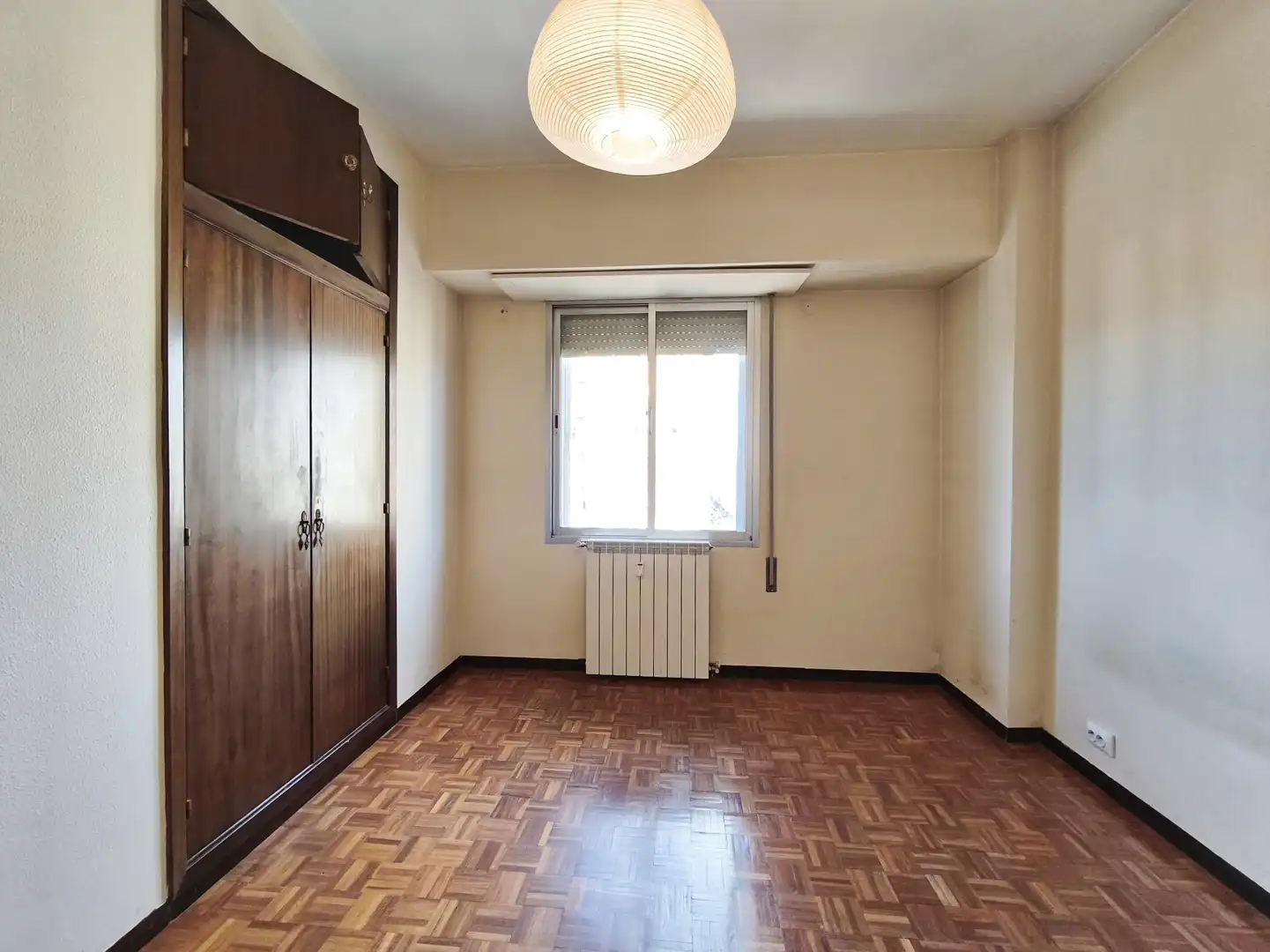 Habitación de Piso en venta en  Logroño con Calefacción, Terraza y Balcón