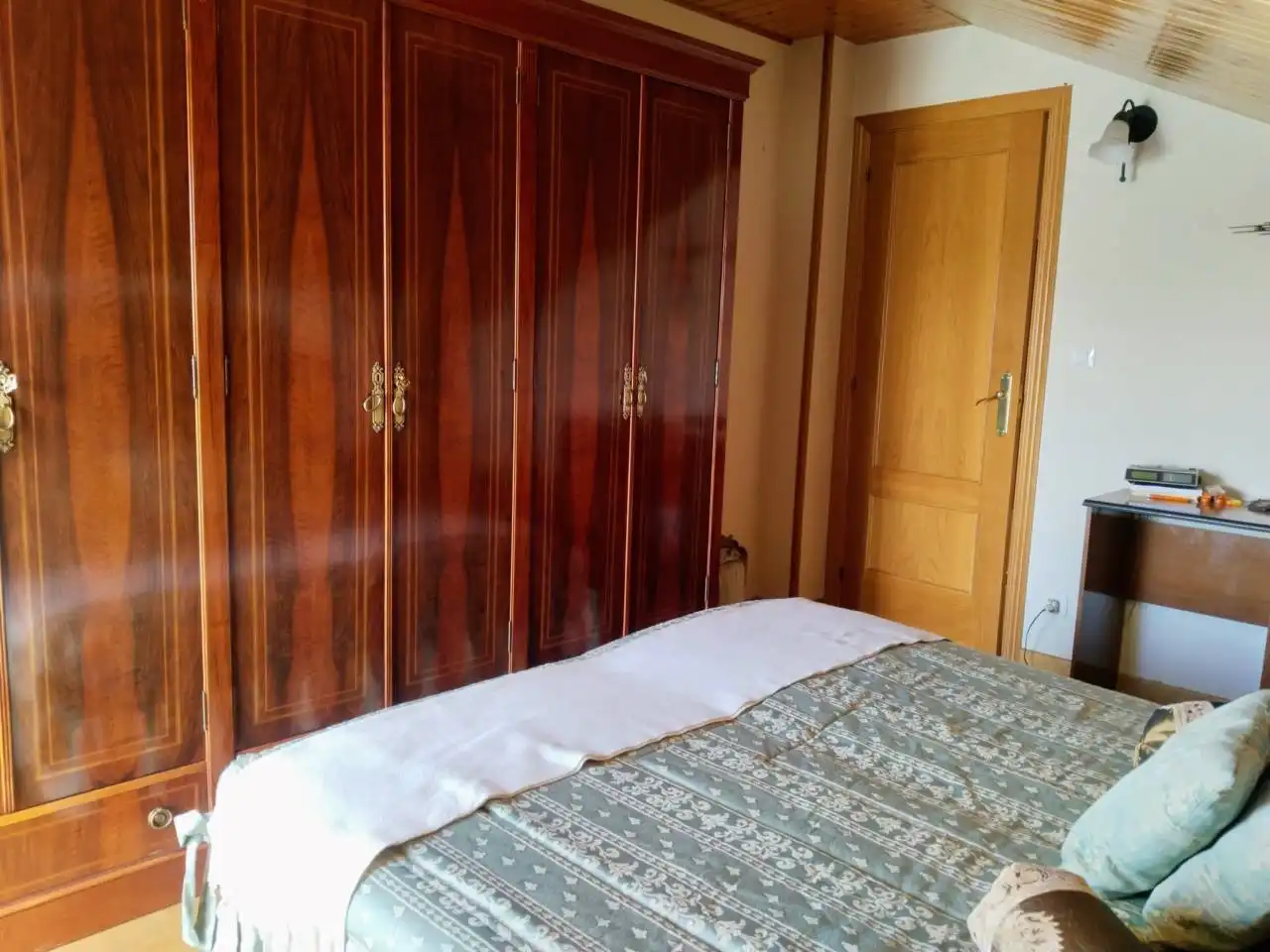 Dormitori de Casa o xalet en venda en Villariezo amb Calefacció, Jardí privat i Parquet