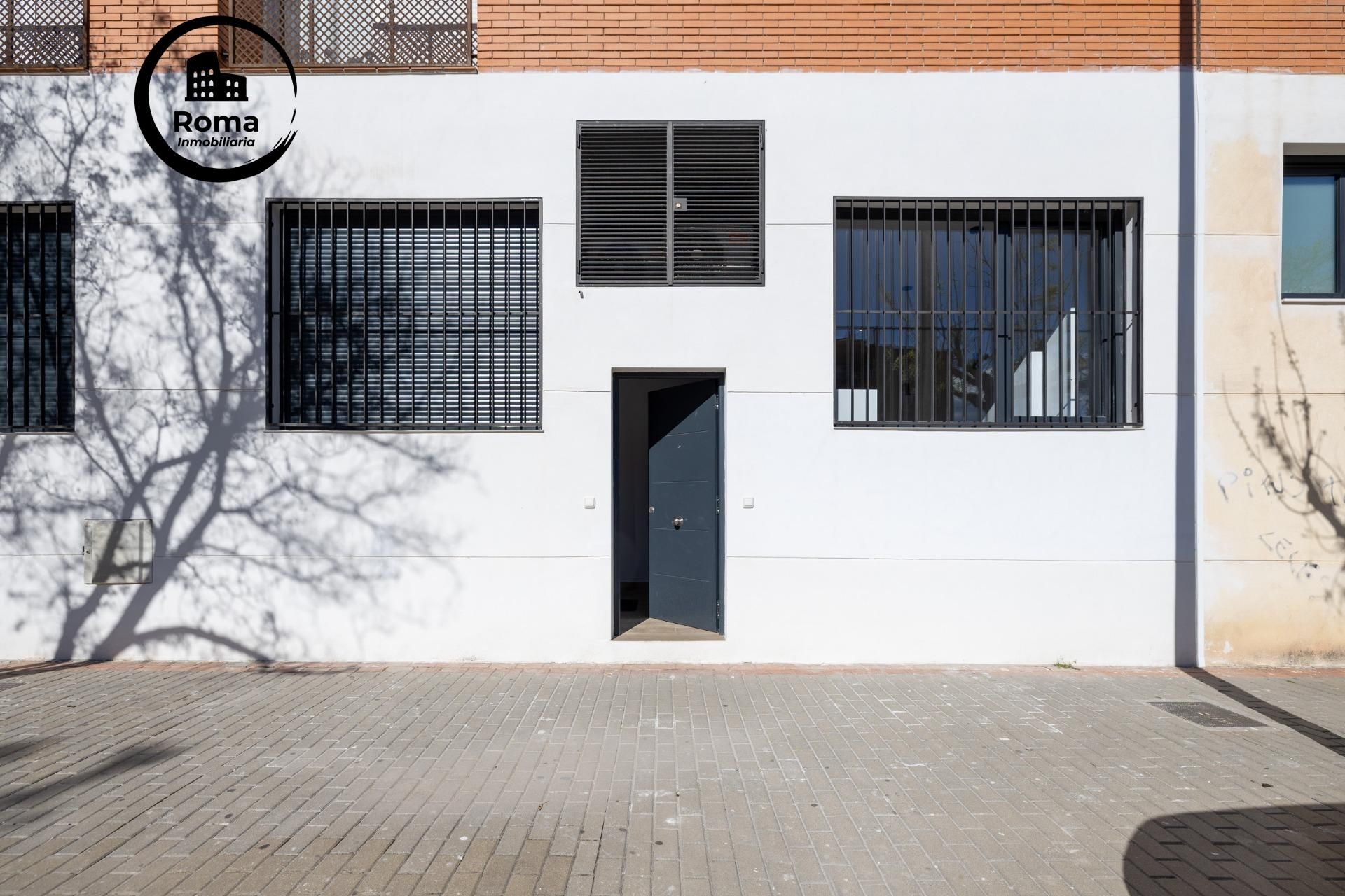 Vista exterior de Pis en venda en  Granada Capital amb Aire condicionat i Calefacció