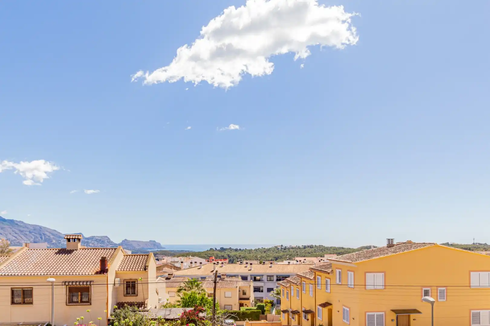 Vista exterior de Casa o chalet en venta en La Nucia con Calefacción, Jardín privado y Terraza