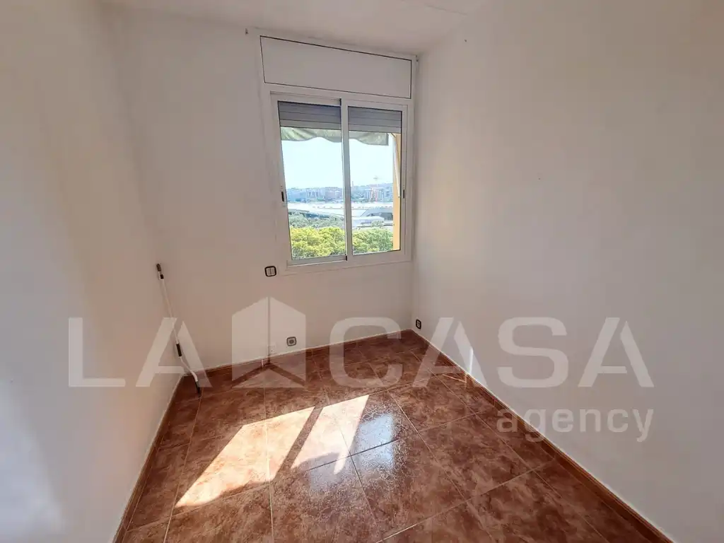 Piso con terraza en venta en Carrer del Pont del Treball Digne, imagen 15