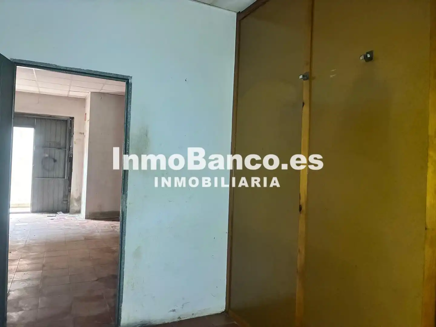 Commercial properties for sale in La Pobla Llarga  with Terrace
