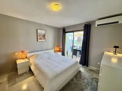 Schlafzimmer von Dachboden zum Verkauf in Mijas mit Klimaanlage, Heizung und Terrasse
