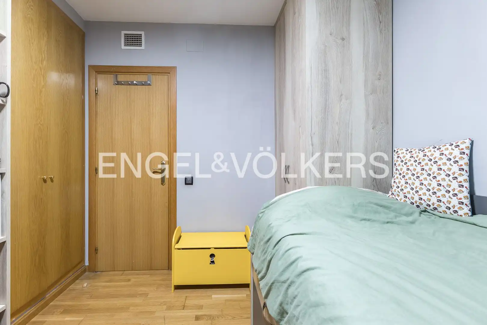 Dormitori de Pis en venda en Sant Just Desvern amb Aire condicionat, Calefacció i Parquet