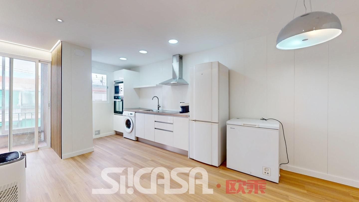 Kitchen of Flat for sale in  Madrid Capital  with Air Conditioner and Terrace