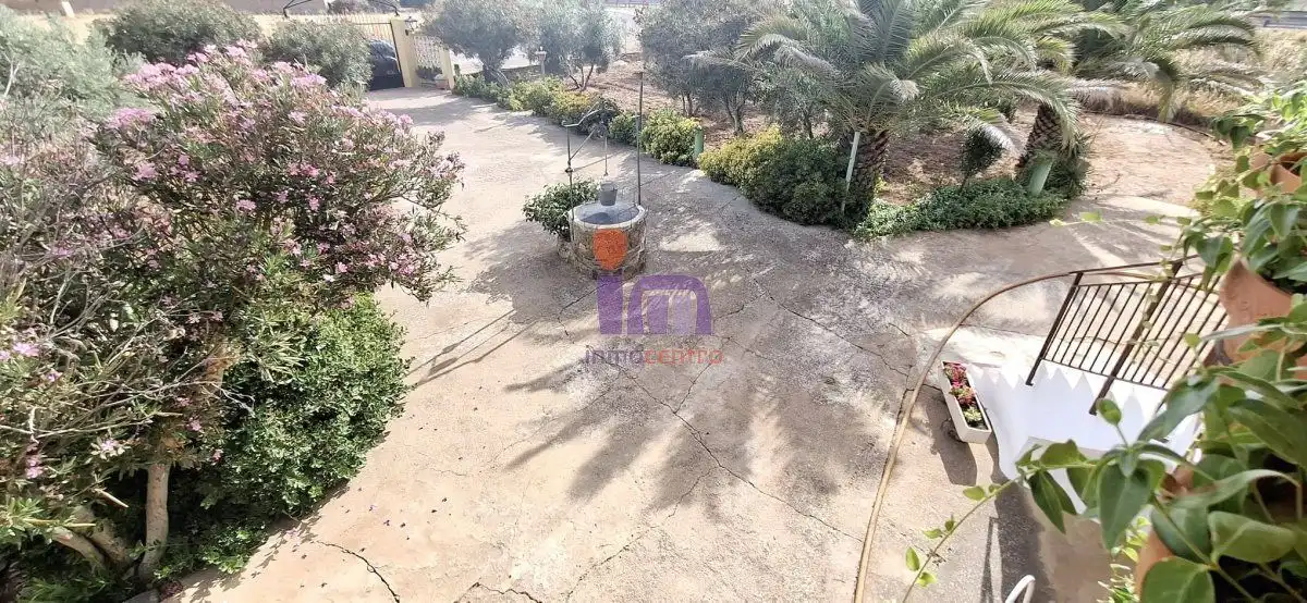 Casa o xalet en venda en Valdepeñas amb Jardí privat i Piscina