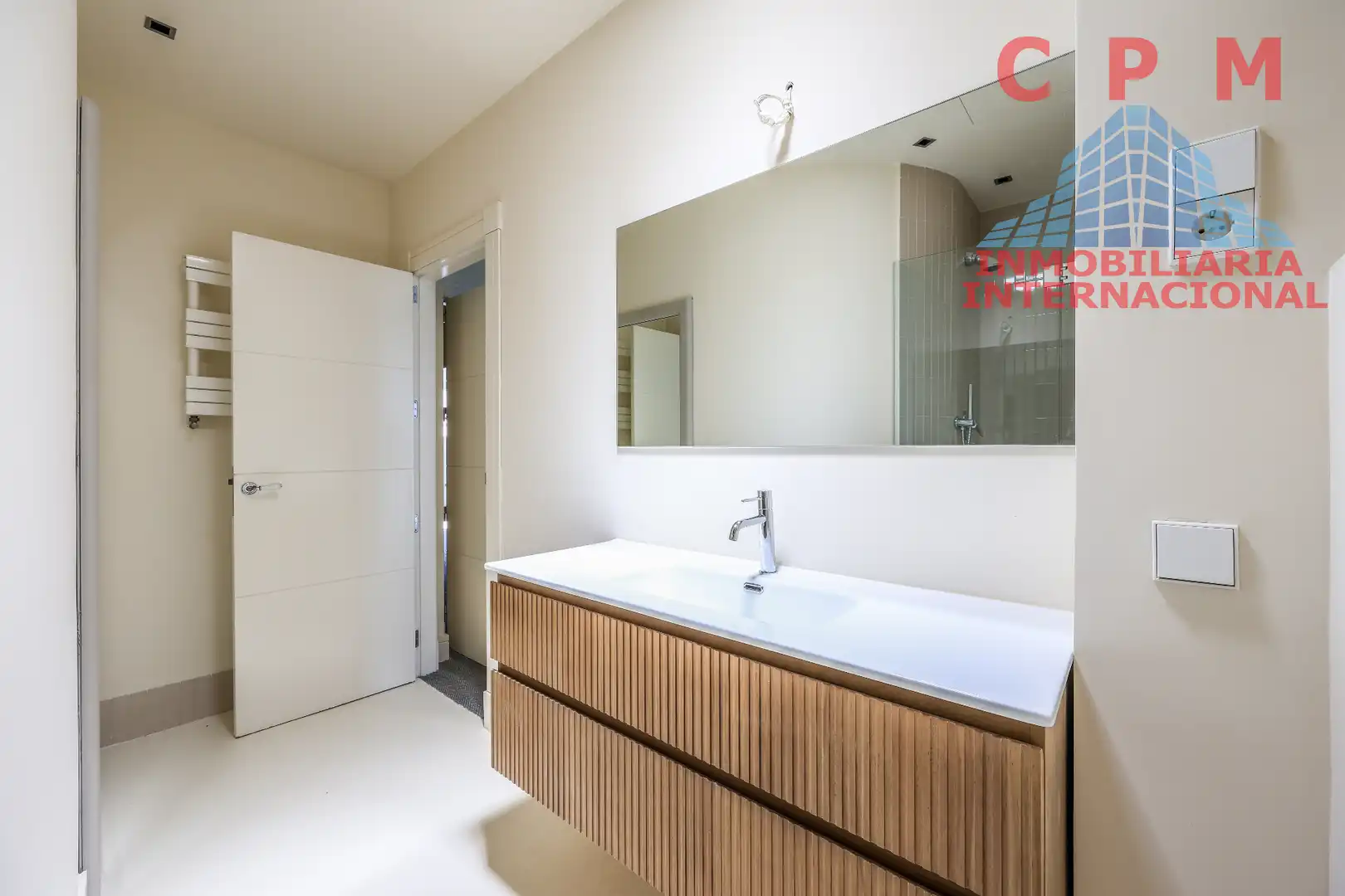 Bany de Dúplex de lloguer en Madrid amb Aire condicionat, Calefacció i Parquet