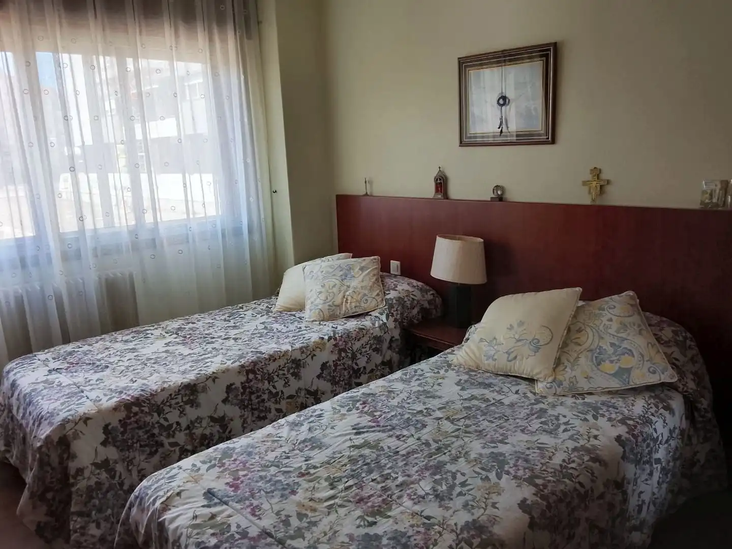 Habitación de Piso en venta en Vigo  con Calefacción, Trastero y Amueblado