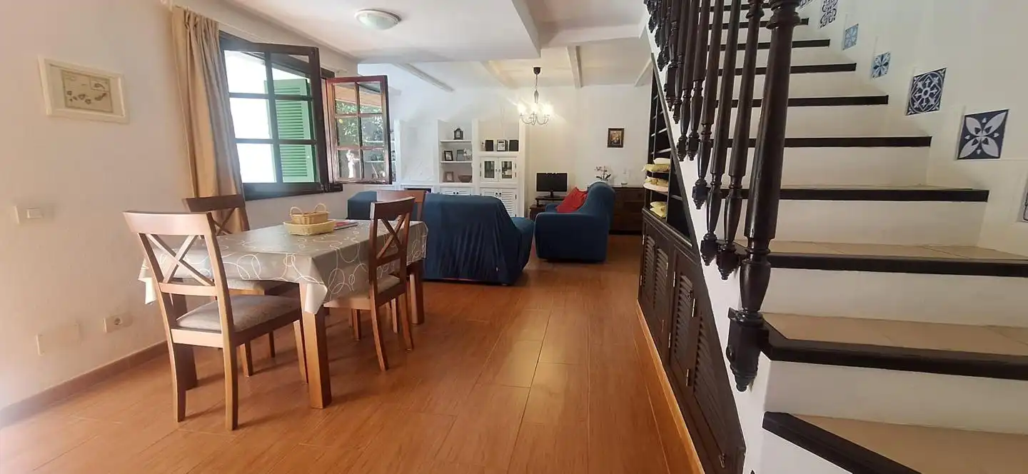 Casa o chalet de alquiler en Paseo de los Dragos, Agaete