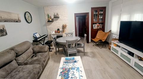 Foto 2 de Pis en venda a Calle Naranjo de Bulnes, Ciudad Naranco - Prados de La Fuente, Asturias