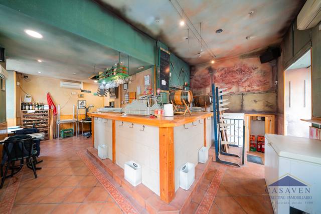 Local comercial en Venta en Calle de Romero Robledo en Argüelles