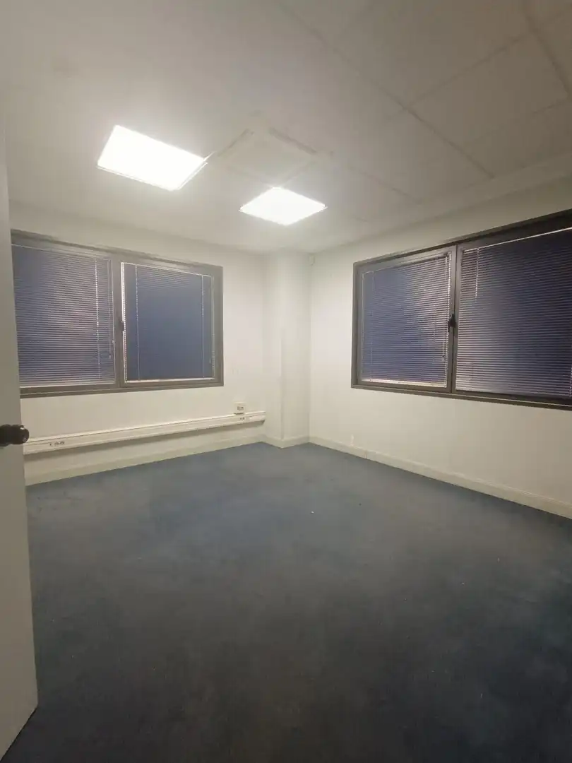 Oficina amb ascensor de lloguer a Bagatza - San Vicente, imagen 14