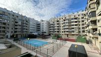 Vista exterior de Pis en venda en Alcalá de Henares amb Aire condicionat