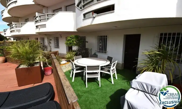 Terrassa de Edifici en venda en Empuriabrava