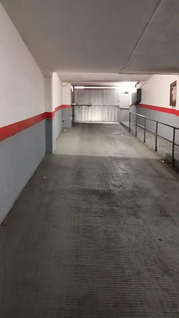 Einzelparkplatz zum Verkauf in Calle Monsenyor Higini Anglés, imagen 4