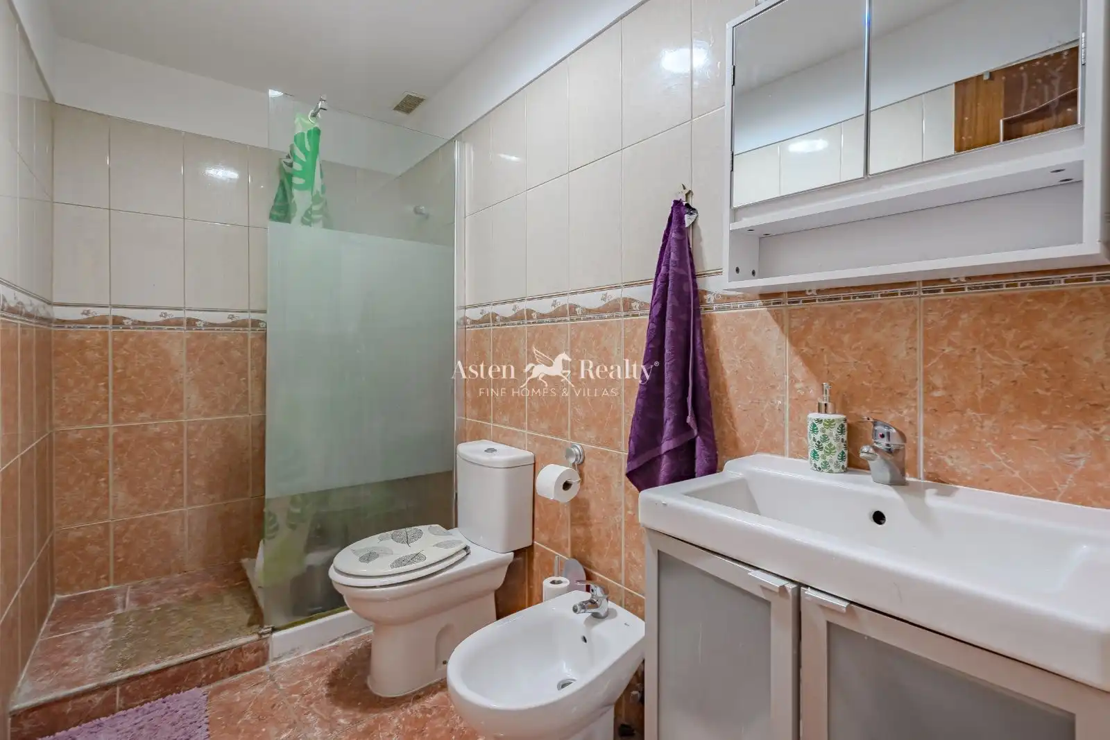 Badezimmer von Wohnungen zum Verkauf in Arona mit Terrasse, Abstellraum und Alarm