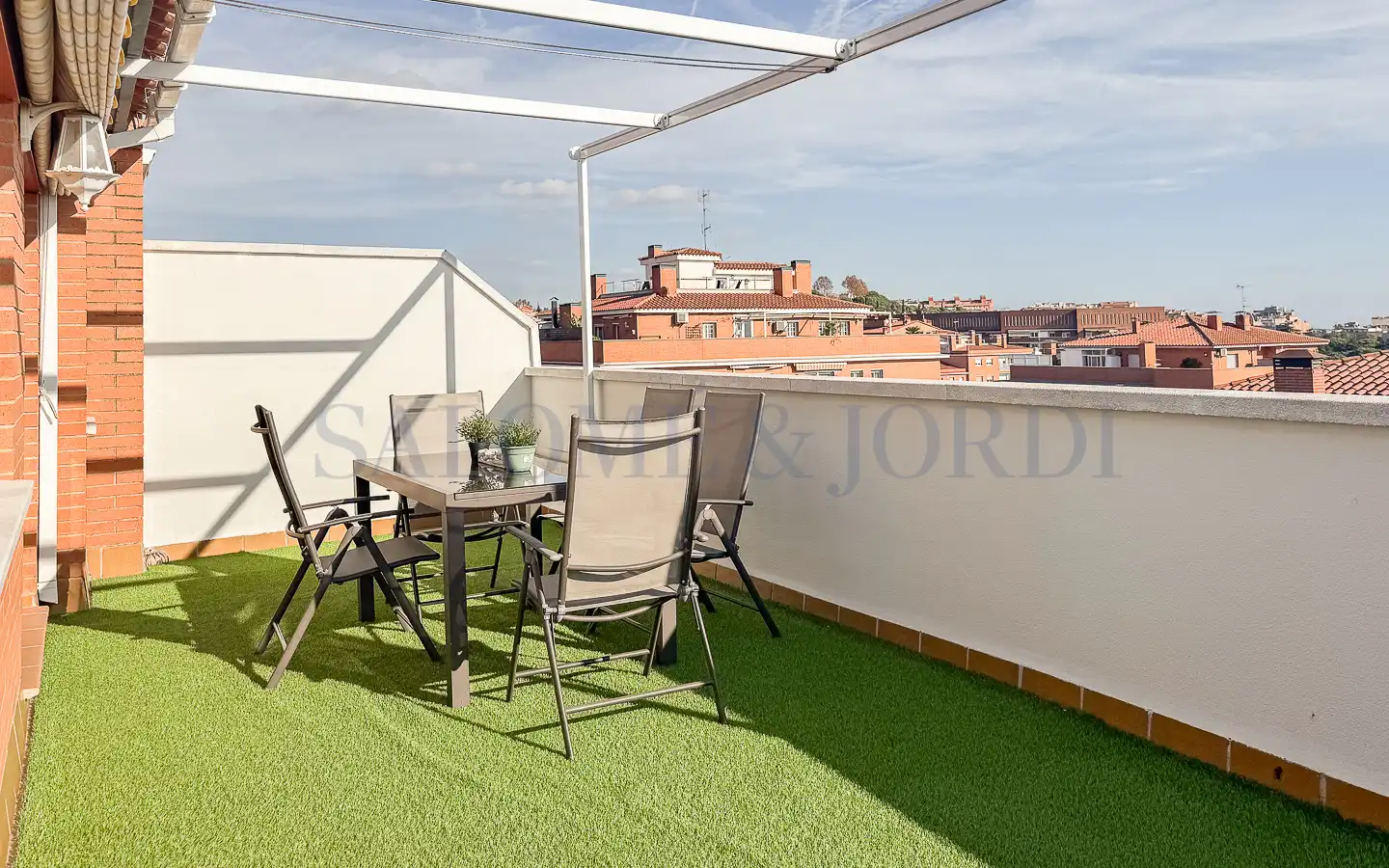 Terrasse von Dachboden zum Verkauf in Mataró mit Klimaanlage, Heizung und Parkett
