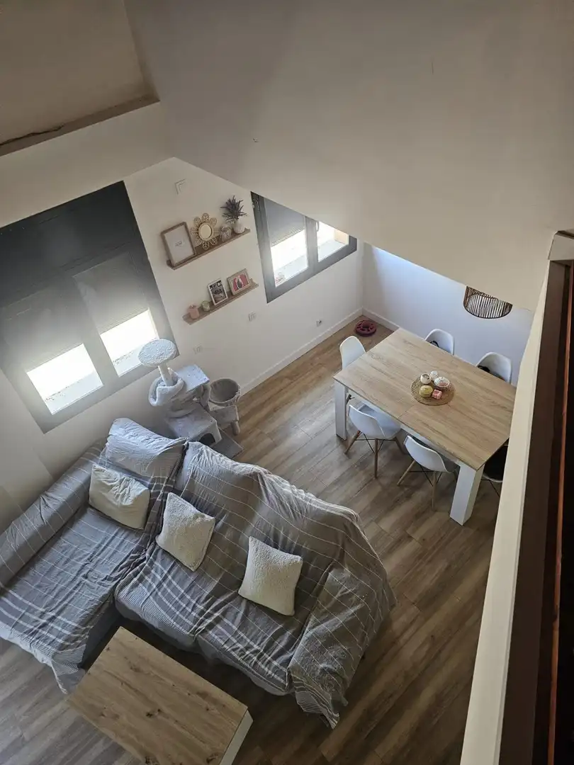 Sala de estar de Dúplex en venta en La Torre de Claramunt con Aire acondicionado, Calefacción y Parquet