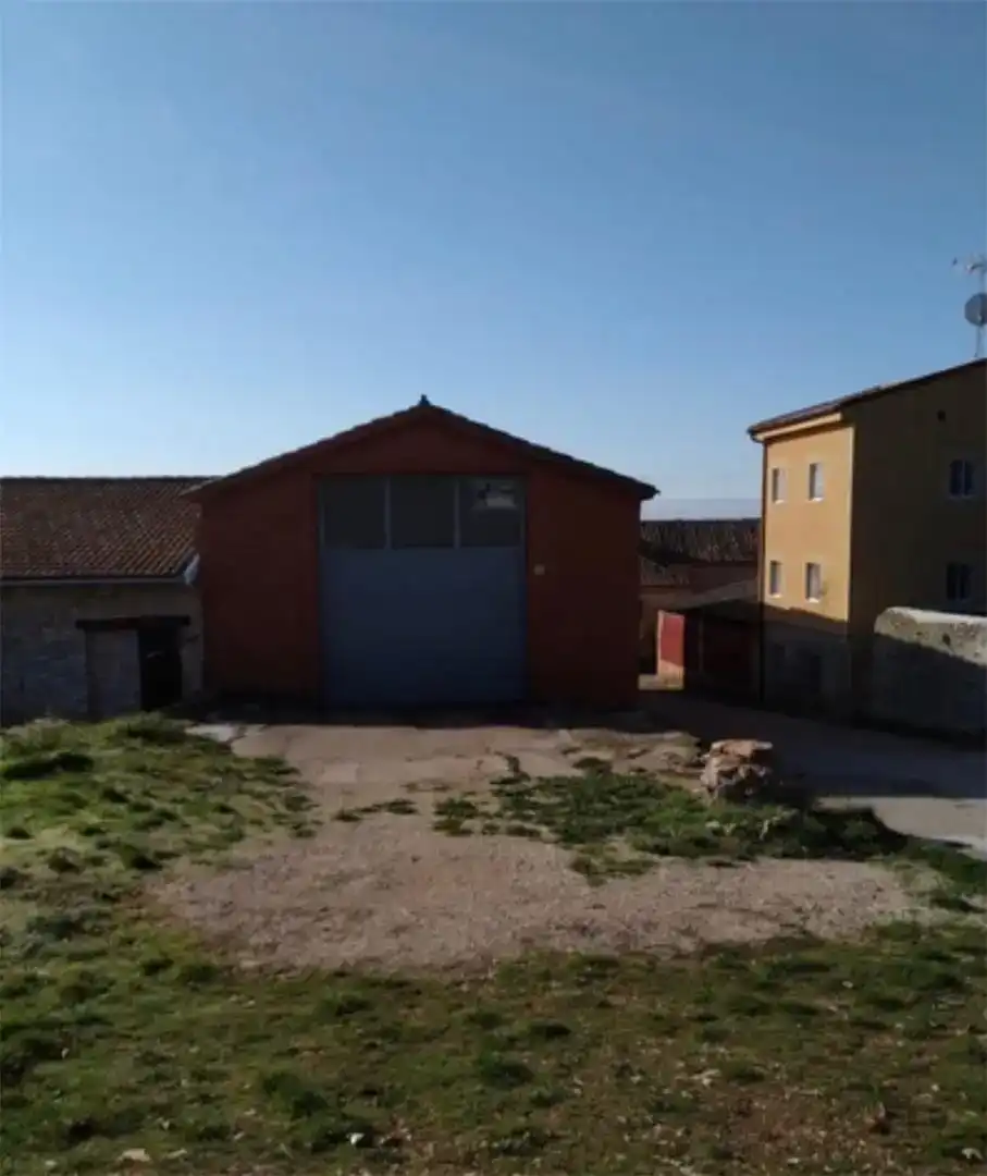 Vista exterior de Planta baja en venta en Merindad de Río Ubierna